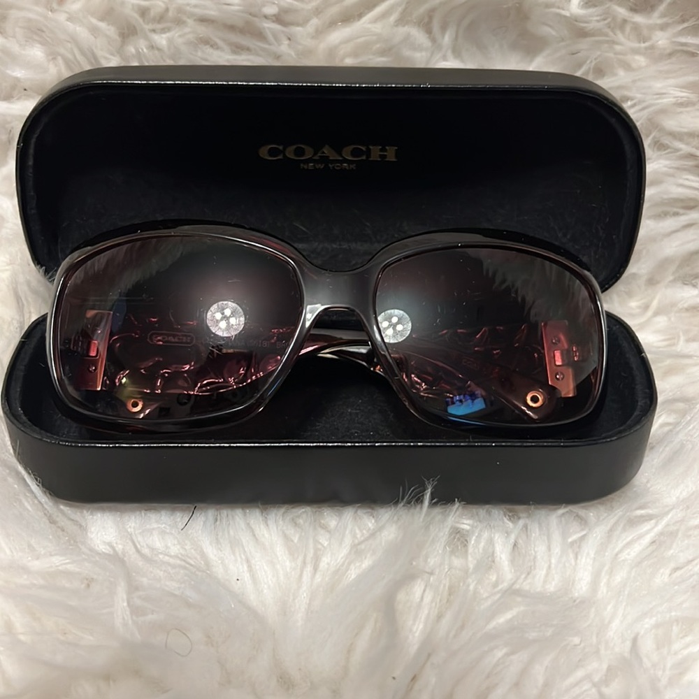 COACH sunglasses with case